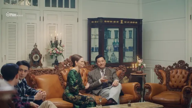 Hình ảnh phim Pin Pak: Trâm Cài Tóc Hoàng Gia trên PhimMoiHot Hình ảnh phim Pin Pak: Trâm Cài Tóc Hoàng Gia trên PhimMoiHot