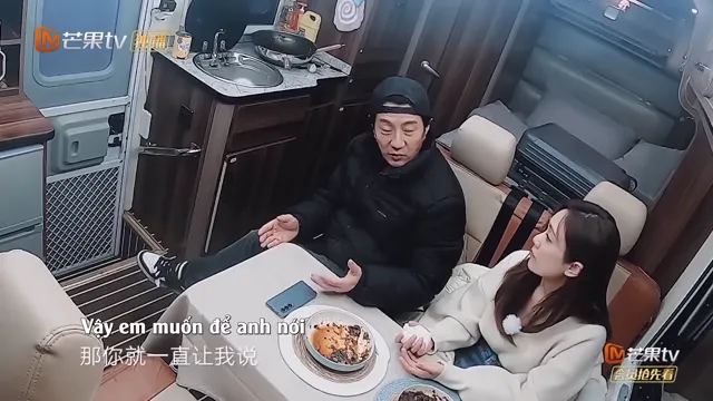 Chuyến Du Lịch Lãng Mạn Của Người Vợ 2018 Vietsub HD - PhimMoiHot Chuyến Du Lịch Lãng Mạn Của Người Vợ 2018 Vietsub HD - PhimMoiHot