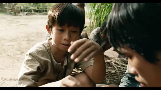 Xem phim Đầu tiên họ giết cha tôi Vietsub HD tại PhimMoiHot Xem phim Đầu tiên họ giết cha tôi Vietsub HD tại PhimMoiHot