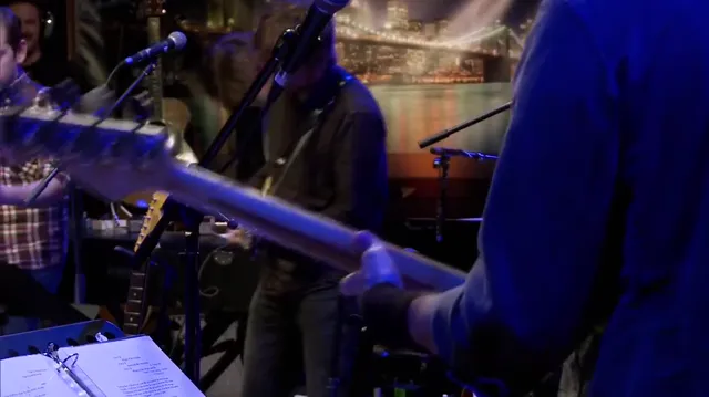 Hình ảnh Người còn lại: Chuyến đi dài và kỳ lạ của Bob Weir tập 1 trên PhimMoiHot Hình ảnh Người còn lại: Chuyến đi dài và kỳ lạ của Bob Weir tập 1 trên PhimMoiHot
