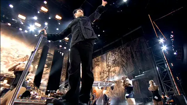 Robbie Williams Live at Knebworth tập 1 Vietsub HD - PhimMoiHot Robbie Williams Live at Knebworth tập 1 Vietsub HD - PhimMoiHot