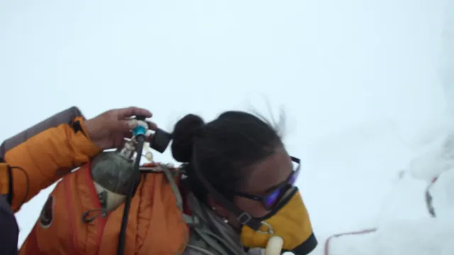 Lhakpa Sherpa: Nữ hoàng đỉnh Everest 2024 Vietsub HD - PhimMoiHot Lhakpa Sherpa: Nữ hoàng đỉnh Everest 2024 Vietsub HD - PhimMoiHot