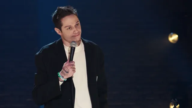 Pete Davidson: Alive from New York 2020 Vietsub HD - PhimMoiHot Pete Davidson: Alive from New York 2020 Vietsub HD - PhimMoiHot