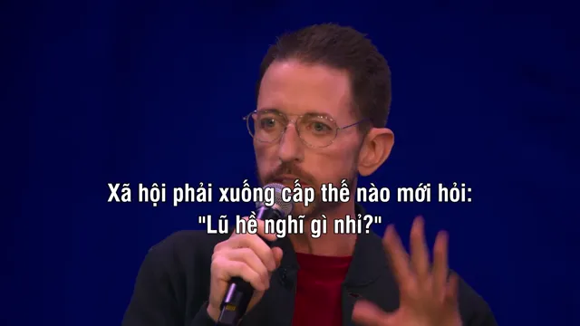 Hình ảnh Neal Brennan: Tốt điên cuồng tập 1 trên PhimMoiHot
