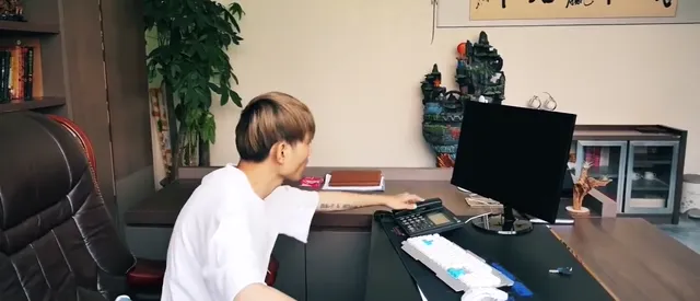 Xem phim Căn hộ điên Vietsub HD tại PhimMoiHot Xem phim Căn hộ điên Vietsub HD tại PhimMoiHot
