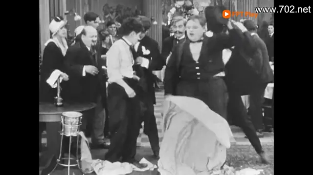 Vua Hề Sác-lô: Tuyển Tập Chàng Lao Công Mới 1914 Vietsub HD - PhimMoiHot Vua Hề Sác-lô: Tuyển Tập Chàng Lao Công Mới 1914 Vietsub HD - PhimMoiHot