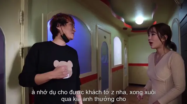 Em Phục Vụ Xinh Đẹp Ở Trung Tâm Karaoke 2022 Vietsub HD - PhimMoiHot Em Phục Vụ Xinh Đẹp Ở Trung Tâm Karaoke 2022 Vietsub HD - PhimMoiHot