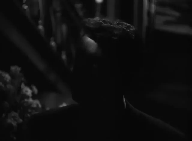Người Lạ Trên Chuyến Tàu 1951 Vietsub HD - PhimMoiHot Người Lạ Trên Chuyến Tàu 1951 Vietsub HD - PhimMoiHot