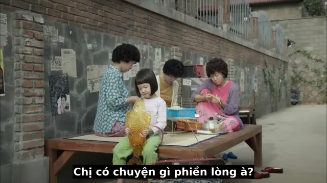 Hình ảnh Lời Hồi Đáp 1988-LEE HYE RI tập 8 trên PhimMoiHot Hình ảnh Lời Hồi Đáp 1988-LEE HYE RI tập 8 trên PhimMoiHot