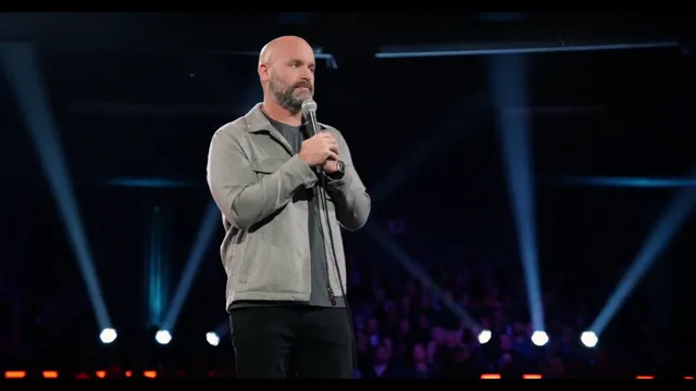 Hình ảnh phim Tom Segura: Búa tạ trên PhimMoiHot Hình ảnh phim Tom Segura: Búa tạ trên PhimMoiHot
