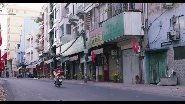 Hình ảnh Sài Gòn trong cơn mưa tập 1 trên PhimMoiHot Hình ảnh Sài Gòn trong cơn mưa tập 1 trên PhimMoiHot