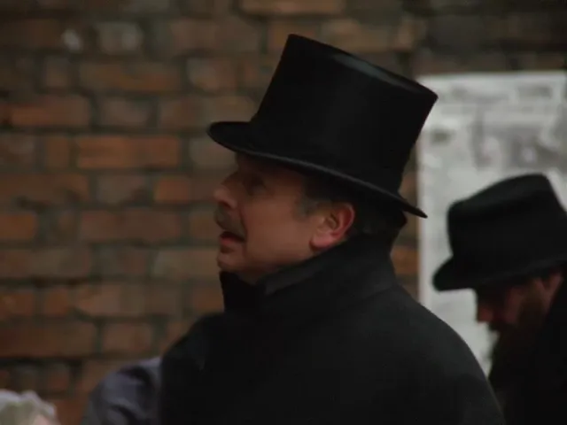 Hình ảnh Sherlock Holmes (Phần 4) tập 3 trên PhimMoiHot Hình ảnh Sherlock Holmes (Phần 4) tập 3 trên PhimMoiHot