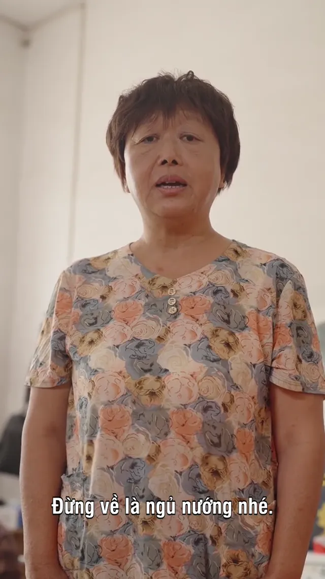 Bóng Dưới Mái Hiên 2025 Vietsub HD - PhimMoiHot Bóng Dưới Mái Hiên 2025 Vietsub HD - PhimMoiHot