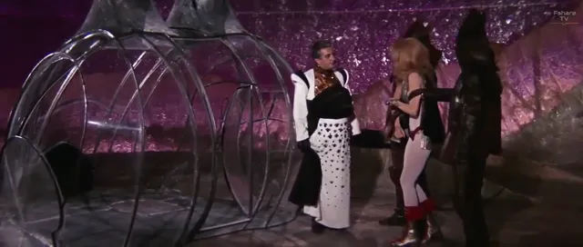 Nữ Siêu Nhân Barbarella 1968 Vietsub HD - PhimMoiHot Nữ Siêu Nhân Barbarella 1968 Vietsub HD - PhimMoiHot