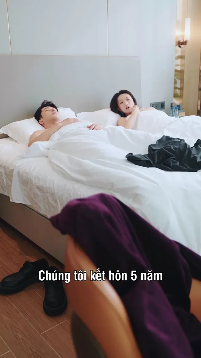 Xem Người Chồng Ly Hôn Sau Một Đêm Đam Mê tập 3 Vietsub tại PhimMoiHot Xem Người Chồng Ly Hôn Sau Một Đêm Đam Mê tập 3 Vietsub tại PhimMoiHot