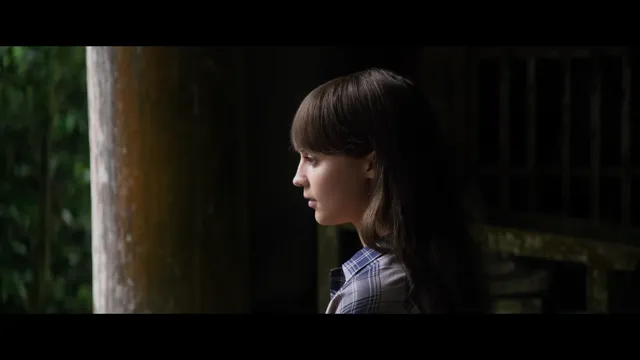 Cánh chim nơi địa chấn 2019 Vietsub HD - PhimMoiHot Cánh chim nơi địa chấn 2019 Vietsub HD - PhimMoiHot