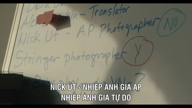 Người Chụp Bức Ảnh Lịch Sử tập 1 Vietsub HD - PhimMoiHot Người Chụp Bức Ảnh Lịch Sử tập 1 Vietsub HD - PhimMoiHot