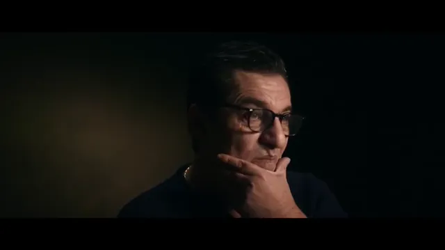 Luís Figo: Vụ chuyển nhượng thay đổi giới bóng đá 2022 Vietsub HD - PhimMoiHot Luís Figo: Vụ chuyển nhượng thay đổi giới bóng đá 2022 Vietsub HD - PhimMoiHot