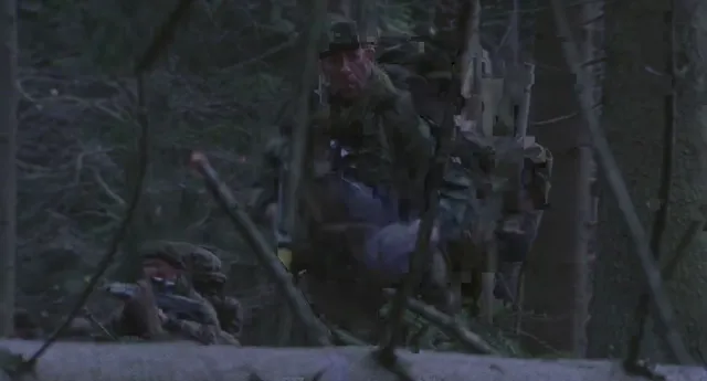 Xem phim Dog Soldiers Vietsub HD tại PhimMoiHot Xem phim Dog Soldiers Vietsub HD tại PhimMoiHot