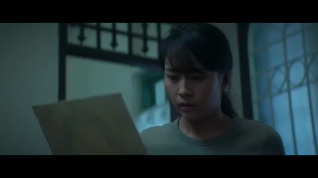 Hình ảnh phim Vết Nứt: Âm Hồn Trong Tranh trên PhimMoiHot Hình ảnh phim Vết Nứt: Âm Hồn Trong Tranh trên PhimMoiHot