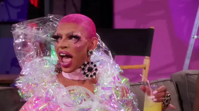 Xem RuPaul’s Drag Race – Cuộc chiến giày cao gót: Hậu trường (Phần 11) tập 2 Vietsub tại PhimMoiHot Xem RuPaul’s Drag Race – Cuộc chiến giày cao gót: Hậu trường (Phần 11) tập 2 Vietsub tại PhimMoiHot