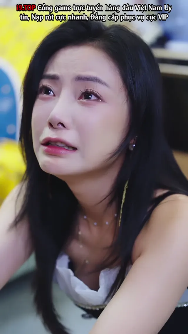 Người Đẹp Hai Mặt 2025 Vietsub HD - PhimMoiHot Người Đẹp Hai Mặt 2025 Vietsub HD - PhimMoiHot