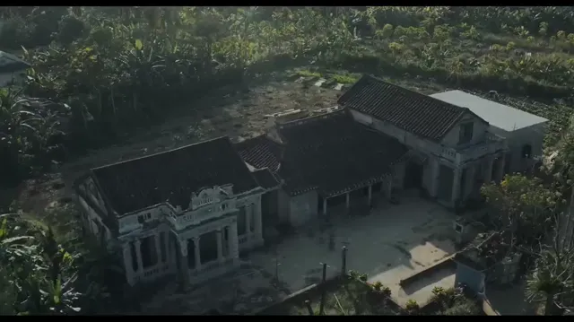 Bóng Đè 2022 Vietsub HD - PhimMoiHot Bóng Đè 2022 Vietsub HD - PhimMoiHot