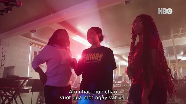 Hình ảnh phim Đứng Dậy Hét Vang – Các Ca Khúc Từ Một Trường Cấp Ba Philly trên PhimMoiHot Hình ảnh phim Đứng Dậy Hét Vang – Các Ca Khúc Từ Một Trường Cấp Ba Philly trên PhimMoiHot