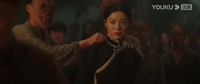 Hình ảnh Thủy Quái 2: Rừng Gỗ Mun tập 1 trên PhimMoiHot Hình ảnh Thủy Quái 2: Rừng Gỗ Mun tập 1 trên PhimMoiHot