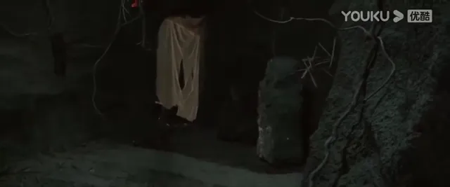 Ong Khát Máu 2021 Vietsub HD - PhimMoiHot Ong Khát Máu 2021 Vietsub HD - PhimMoiHot