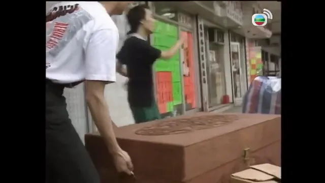 Xem phim Yêu Là Mù Quáng Lồng Tiếng HD tại PhimMoiHot Xem phim Yêu Là Mù Quáng Lồng Tiếng HD tại PhimMoiHot