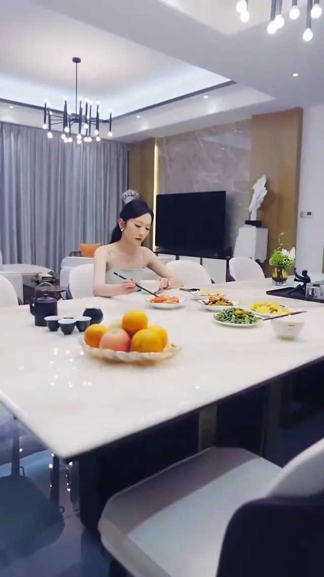Tán Tỉnh Sâu Lắng 2025 Vietsub HD - PhimMoiHot Tán Tỉnh Sâu Lắng 2025 Vietsub HD - PhimMoiHot