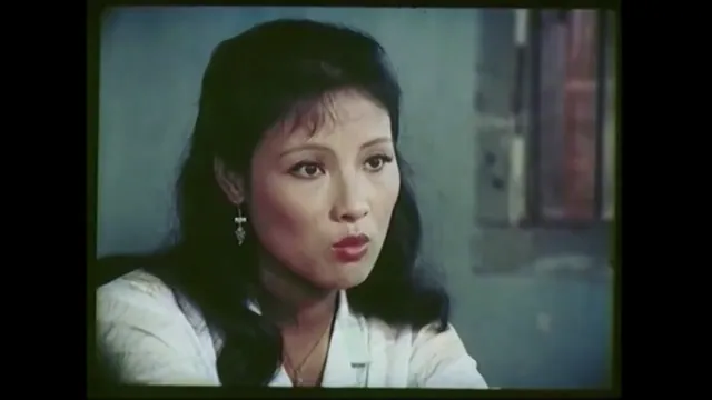 Xem phim Mối Tình Sau Song Sắt Lồng Tiếng HD tại PhimMoiHot Xem phim Mối Tình Sau Song Sắt Lồng Tiếng HD tại PhimMoiHot