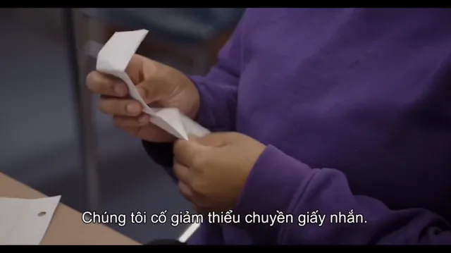 Hình ảnh Những cô gái sau song sắt (Phần 2) tập 2 trên PhimMoiHot Hình ảnh Những cô gái sau song sắt (Phần 2) tập 2 trên PhimMoiHot