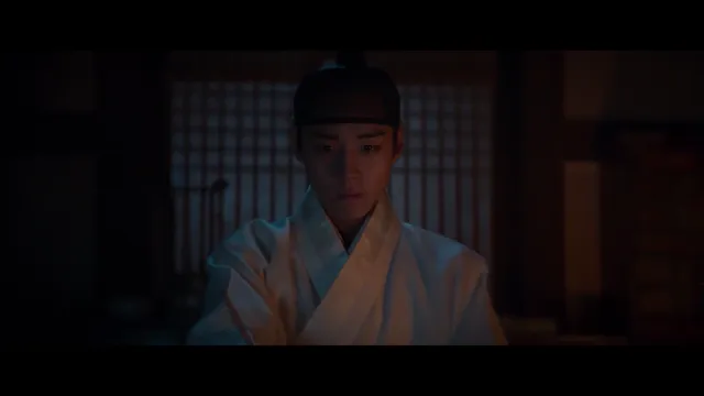Dưới Bóng Điện Hạ 2026 Vietsub HD - PhimMoiHot Dưới Bóng Điện Hạ 2026 Vietsub HD - PhimMoiHot