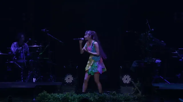 Hình ảnh phim LiSA LiVE is Smile Always, Eve&Birth: Buổi biểu diễn tại Nippon Budokan trên PhimMoiHot Hình ảnh phim LiSA LiVE is Smile Always, Eve&Birth: Buổi biểu diễn tại Nippon Budokan trên PhimMoiHot