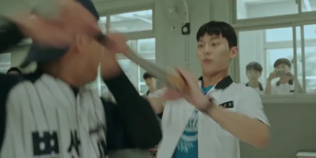 Xem phim Người Hùng Yếu Đuối Vietsub HD tại PhimMoiHot Xem phim Người Hùng Yếu Đuối Vietsub HD tại PhimMoiHot