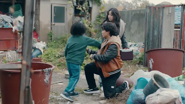Hình ảnh Nghệ thuật săn quỷ và nấu mì (Phần 2) tập 9 trên PhimMoiHot Hình ảnh Nghệ thuật săn quỷ và nấu mì (Phần 2) tập 9 trên PhimMoiHot